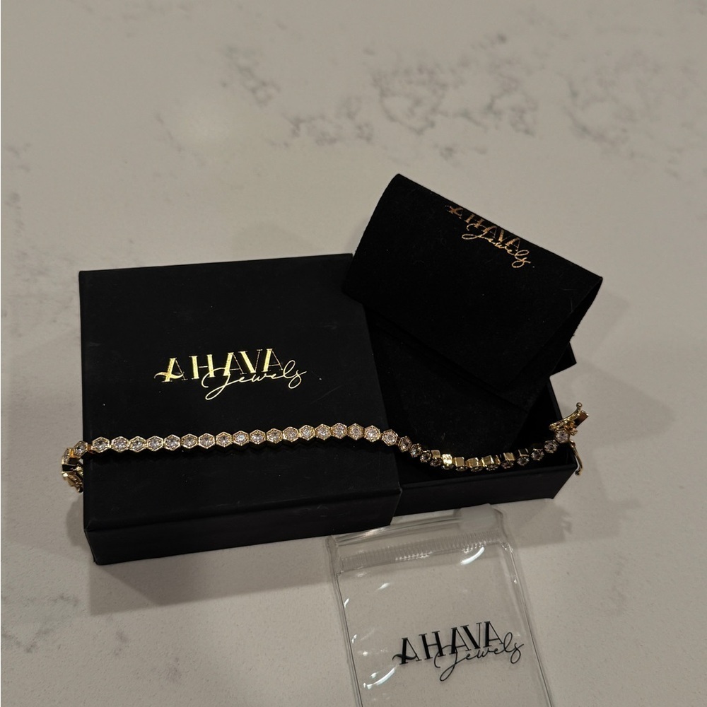 NEW Ahava Jewels Hexagon CZ & Gold Plated Tennis Bracelet - Picture 3 of 15